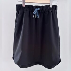 Lululemon Athletica Black On the Fly skirt- Drawstring